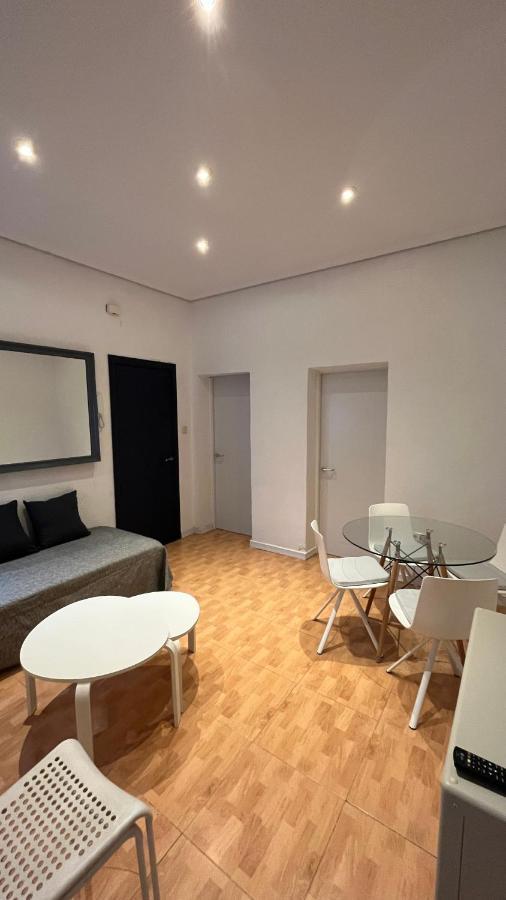 Appartement Piso En Valdeacederas à Madrid Extérieur photo